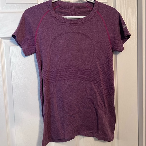Lululemon Size 8 Swiftly Tshirt - Picture 1 of 3